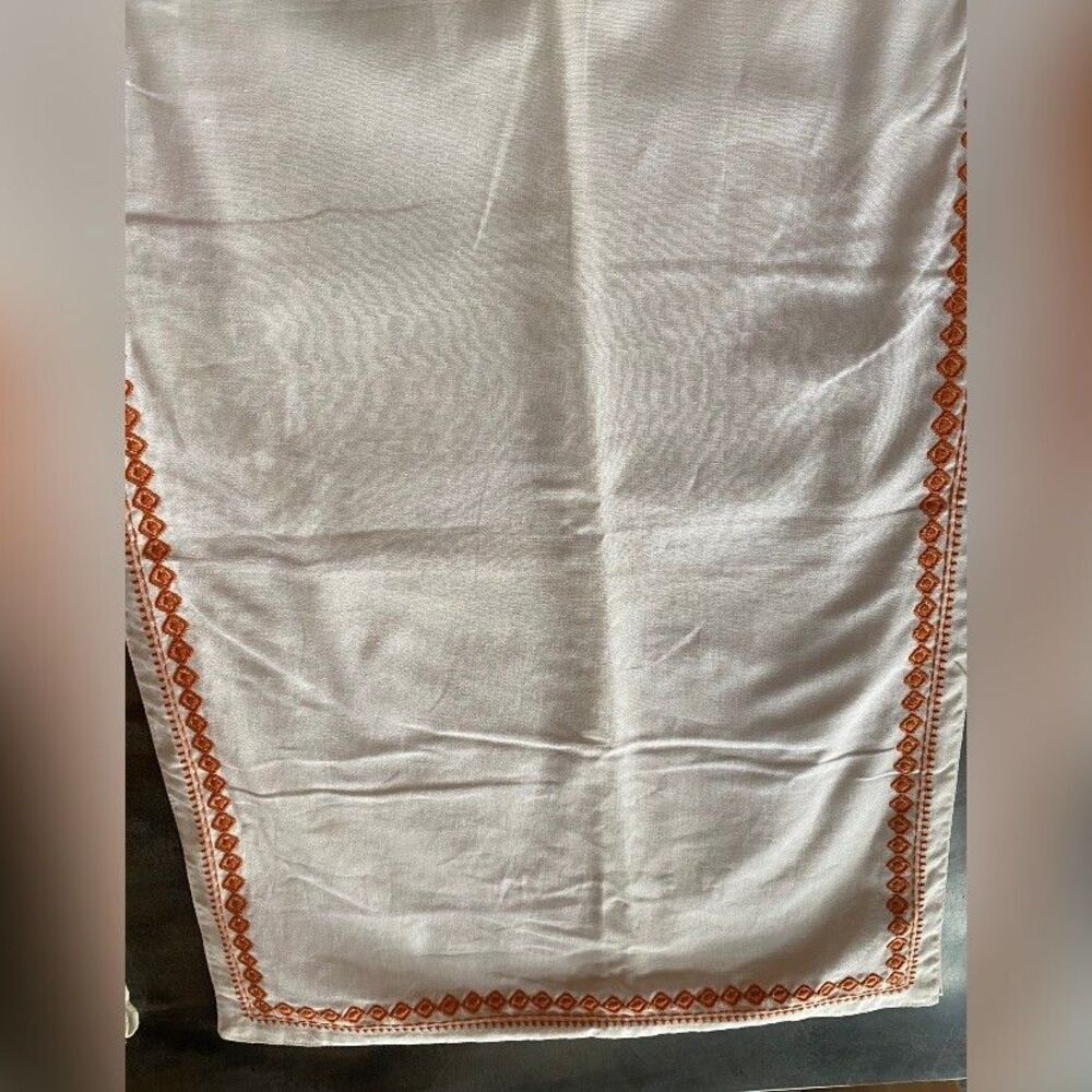 Pottery Barn Table Runner White Linen Blend Orange Embroidered Trim 18 X 108”